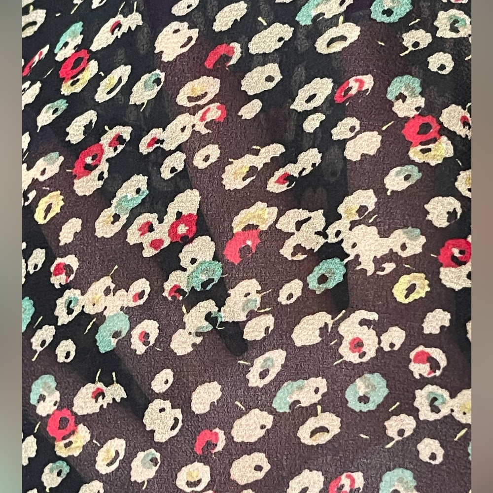 Multi-Color Blouse - Picture 4 of 6